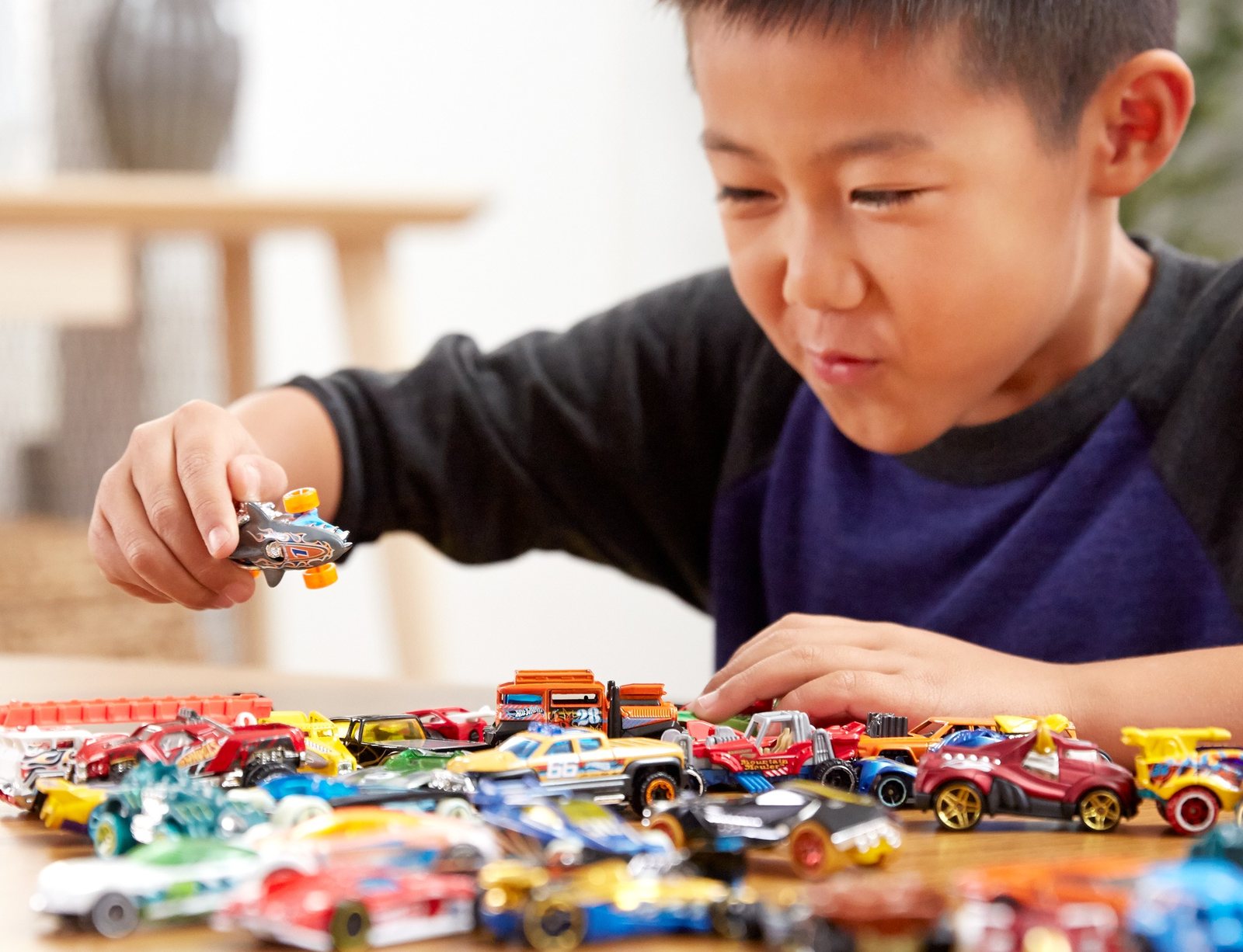 Hot Wheels scale guide: 1:64, 1:43, 1:24 and 1:15 explained