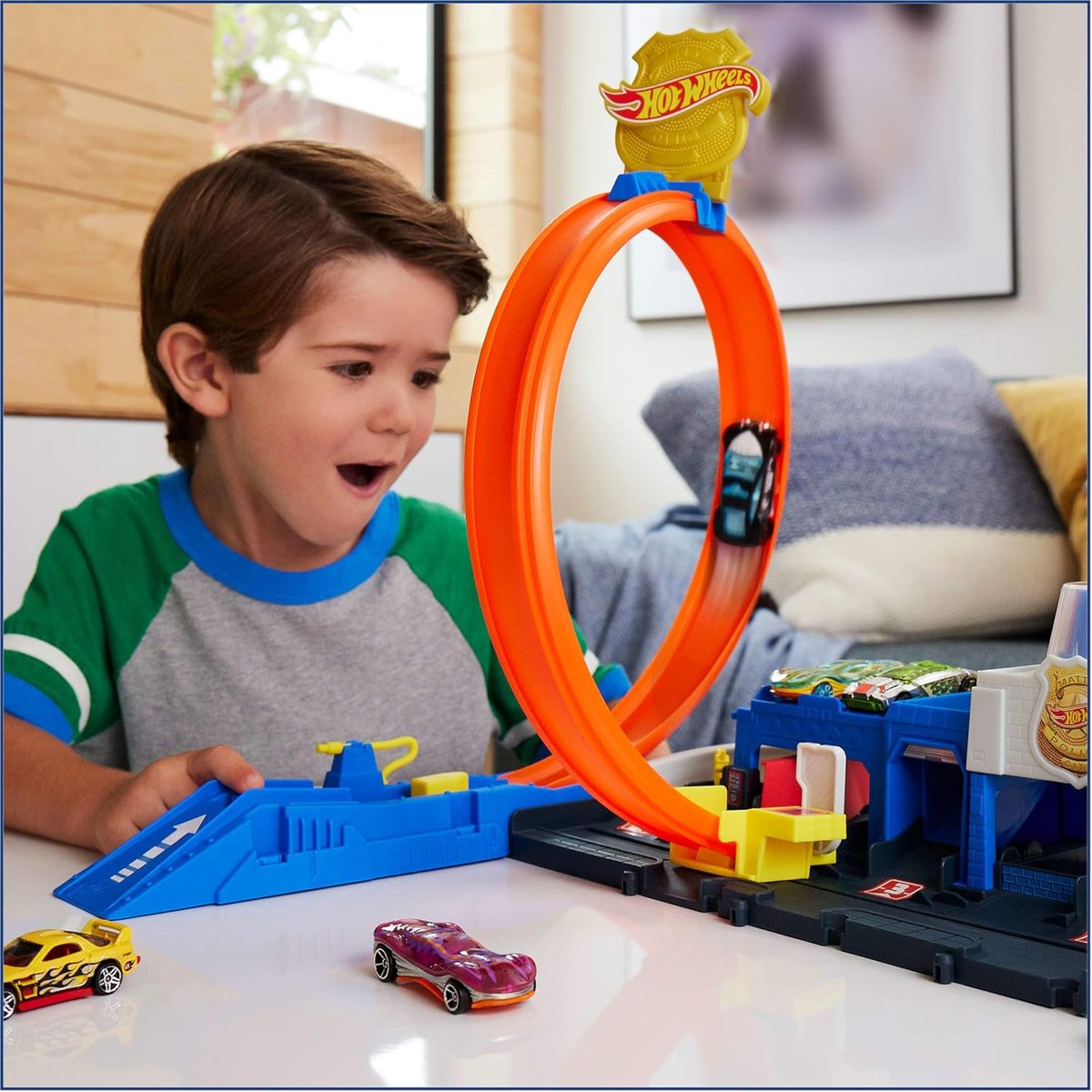 Hot Wheels City Super Police Station view 2