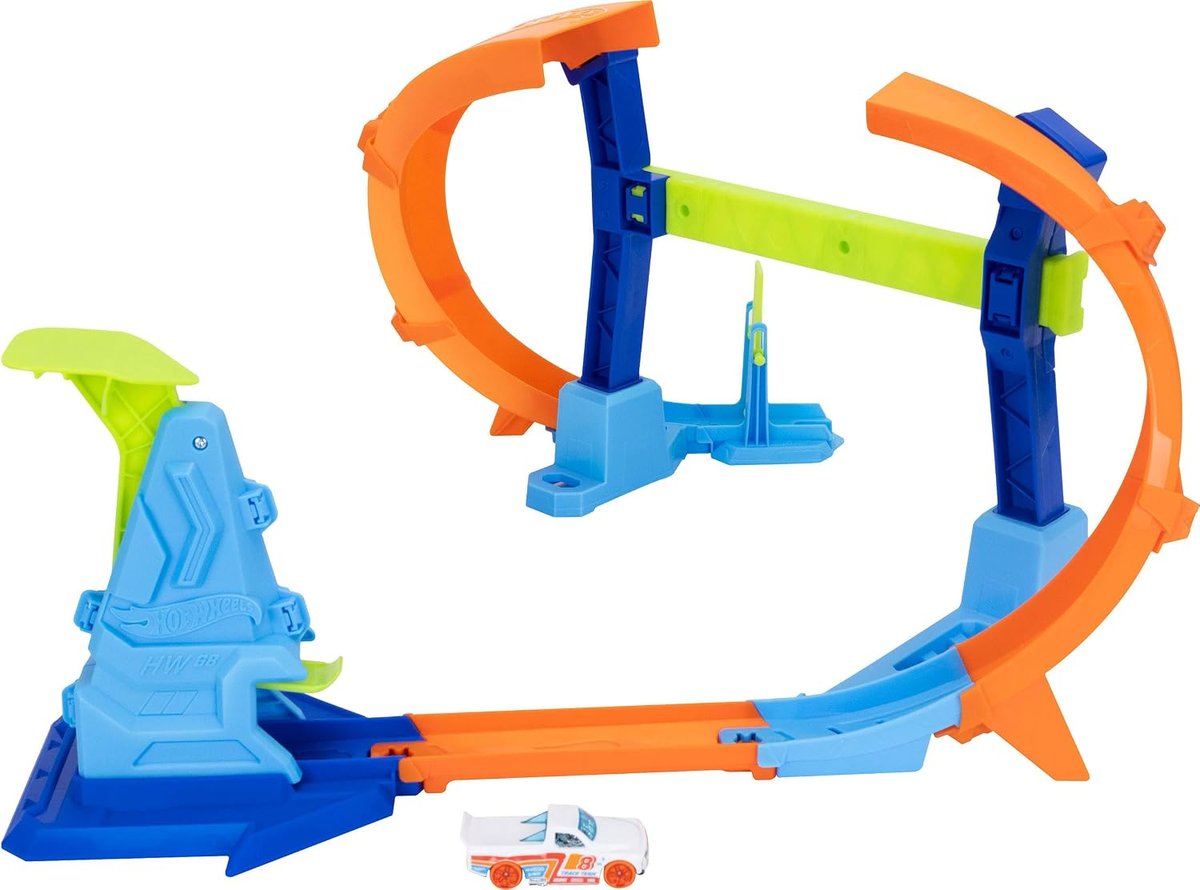 Hot Wheels Stunt Tracks Corkscrew Jump Champion