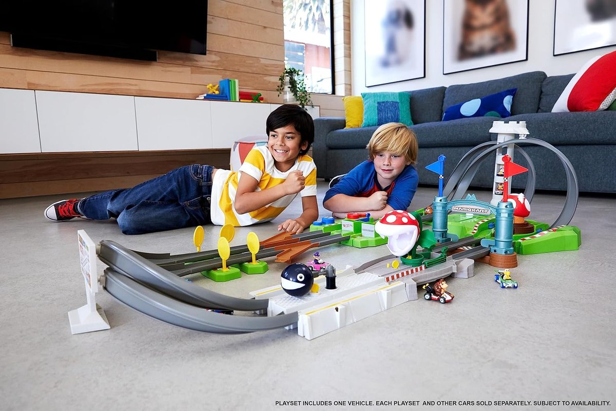 Hot Wheels Mario Kart Circuit Track view 2