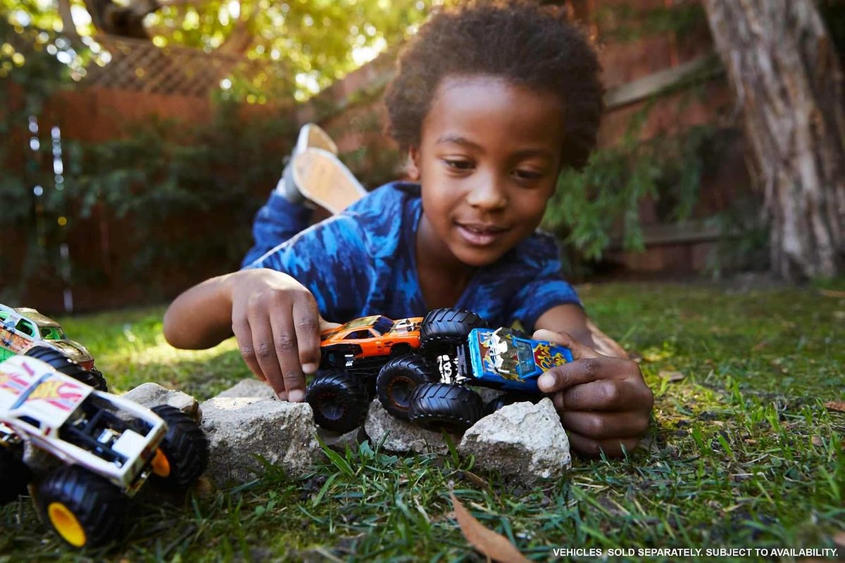 Hot Wheels Monster Trucks Demolition Doubles view 2