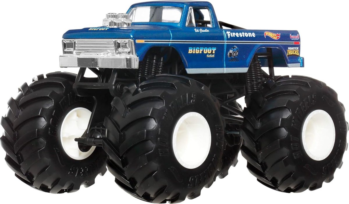 Hot Wheels Oversized Bigfoot 1:24 view 2