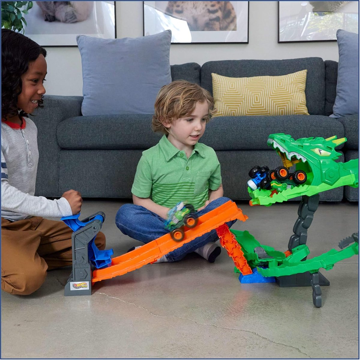 Hot Wheels Sharks vs. Dinos Dragon Destruction Playset view 2